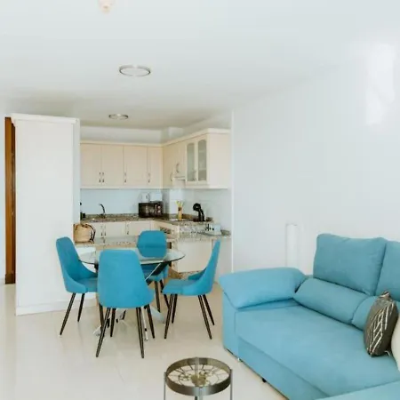 Seaview 2 Bedroom In Play Paraiso Pool & Wifi In By Aqua Vista Tenerife דירה