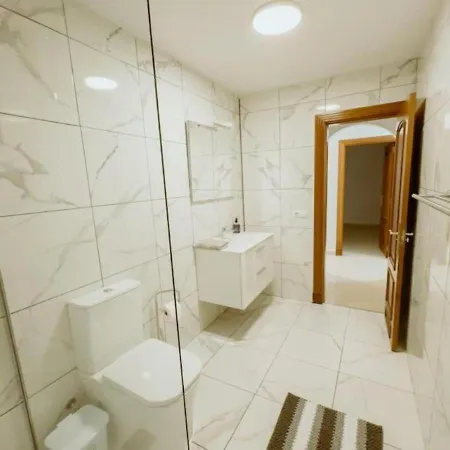 Seaview 2 Bedroom In Play Paraiso Pool & Wifi In By Aqua Vista Tenerife *