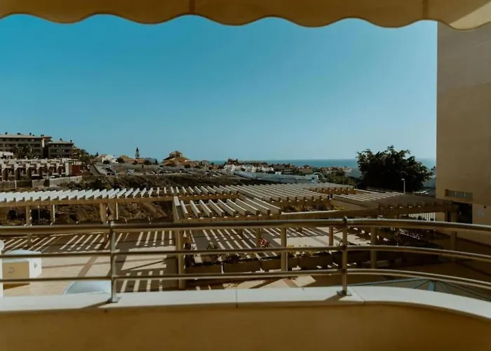 Seaview 2 Bedroom Play Paraiso Pool & Wifi In * 阿德耶