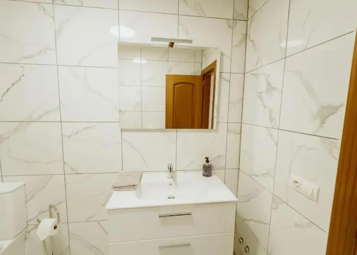 Seaview 2 Bedroom Play Paraiso Pool & Wifi In 阿德耶