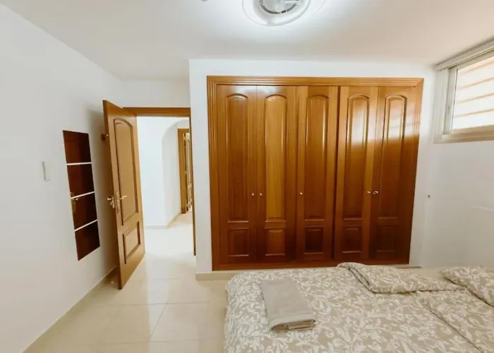 Seaview 2 Bedroom Play Paraiso Pool & Wifi In * 阿德耶